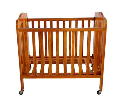 Folding baby cot with casters